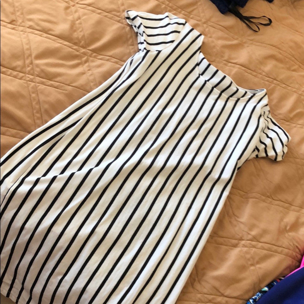 Dress - Picture 1 of 1